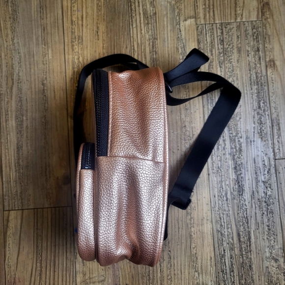 NWT.Adidas Women-Girl..ORI PU Leather Mini Backpack Rose Gold. Size Small 19*39 - Picture 4 of 7